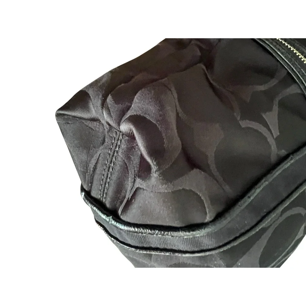 Coach Y2K Poppy Black Signature Fabric and Patent Leather Daisy Tote F20101 🖤